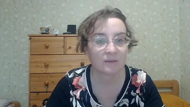 Smart Rose online show from April 12, 2026, 4:01 pm