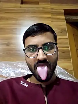 krishna8035 online show from December 21, 2024, 2:04 pm