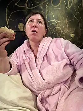 Natali UA online show from November 9, 2025, 8:07 pm