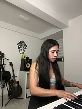 Snapshot of aimi_art1 chatting on September 12, 2025, 1:28 am aimi art1 online show from September 12, 2025, 1:28 am