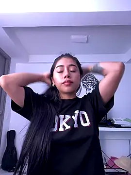 Snapshot of aimi_art1 chatting on October 8, 2025, 10:18 pm aimi art1 online show from October 8, 2025, 10:18 pm