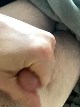 Snapshot of Ich00081 chatting on September 15, 2025, 1:33 pm Ich00081 online show from September 15, 2025, 1:33 pm