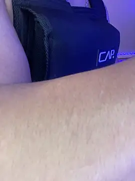 Snapshot of WLMGpa chatting on January 21, 2025, 11:34 pm WLMGpa online show from January 21, 2025, 11:34 pm