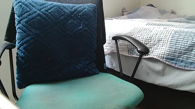 Snapshot of pudding24 chatting on March 1, 2026, 1:57 pm pudding24 online show from March 1, 2026, 1:57 pm