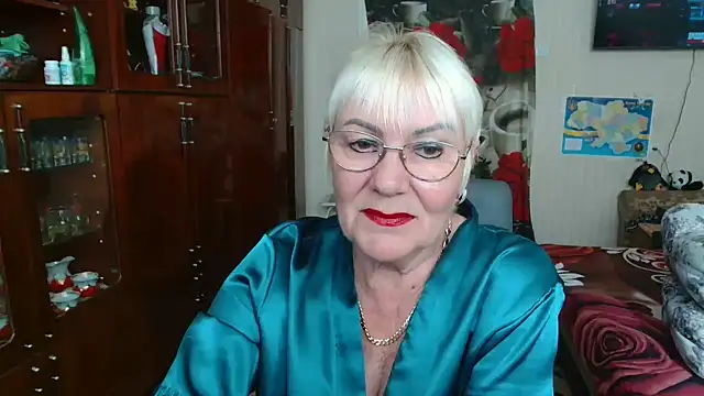 JenaCheim online show from May 22, 2026, 5:25 am