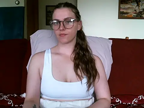 Snapshot of katie_kitten38 chatting on June 2, 2026, 1:13 pm katie kitten38 online show from June 2, 2026, 1:13 pm
