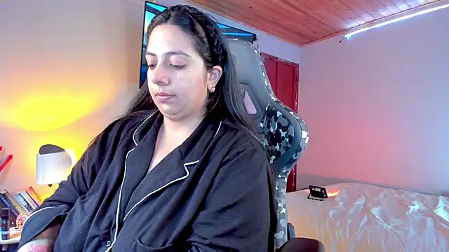 coraline latin online show from January 24, 2025, 9:15 pm