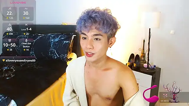 WildestTwink online show from April 16, 2026, 9:39 pm