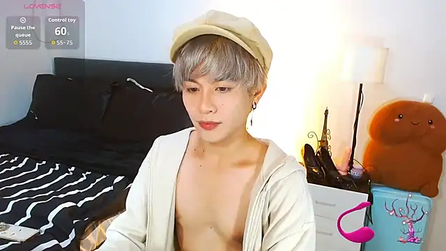 WildestTwink online show from June 3, 2026, 2:19 pm
