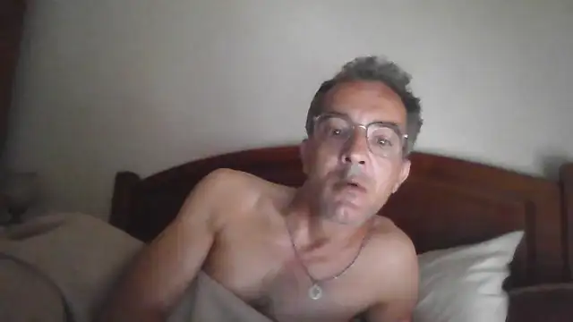 CarlosRocha73 online show from June 17, 2026, 8:17 am