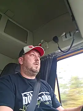 Snapshot of ktmtom247 chatting on October 27, 2025, 10:08 am ktmtom247 online show from October 27, 2025, 10:08 am