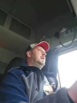 Snapshot of ktmtom247 chatting on October 28, 2025, 6:17 am ktmtom247 online show from October 28, 2025, 6:17 am