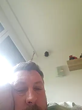 Snapshot of ktmtom247 chatting on December 20, 2025, 8:32 am ktmtom247 online show from December 20, 2025, 8:32 am