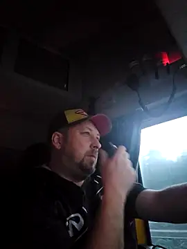 Snapshot of ktmtom247 chatting on February 5, 2026, 6:40 am ktmtom247 online show from February 5, 2026, 6:40 am