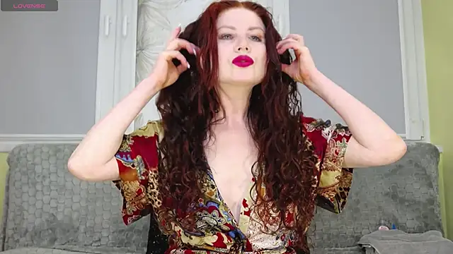 Hetera online show from April 21, 2026, 7:06 pm