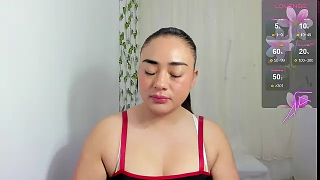 ReyleDoll online show from February 20, 2026, 10:10 pm