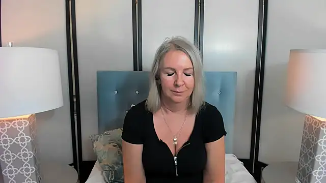 EricaTop online show from February 26, 2025, 9:37 pm