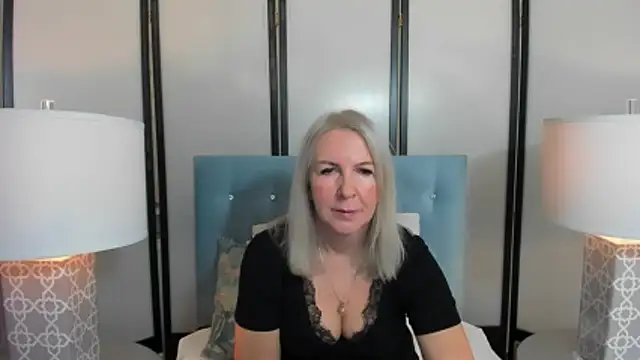 EricaTop online show from November 29, 2025, 6:05 am