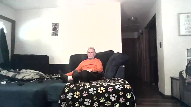 Sweet Sexy1963 online show from October 14, 2025, 2:29 pm