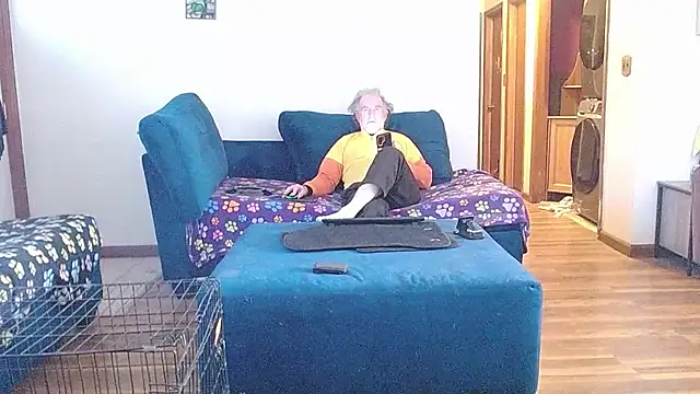 Sweet Sexy1963 online show from March 1, 2026, 4:09 pm