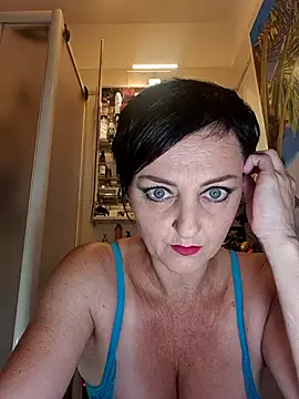 Snapshot of lucillabollente chatting on June 6, 2026, 4:06 am lucillabollente online show from June 6, 2026, 4:06 am