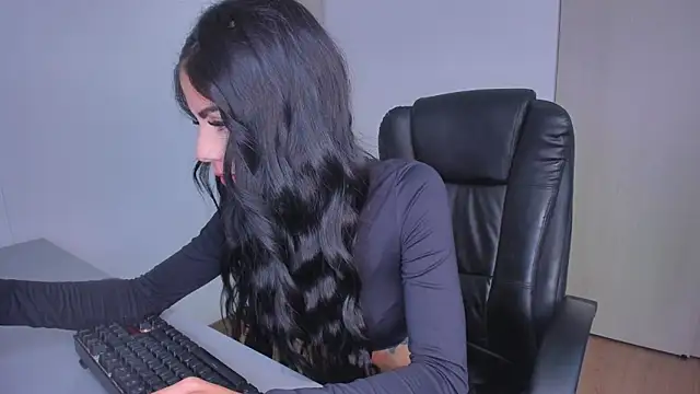 Lisegg  online show from February 20, 2025, 2:35 pm