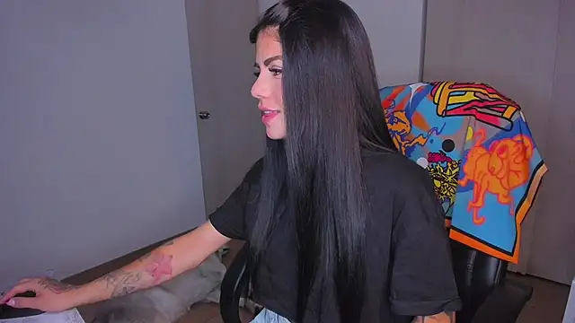 Lisegg  online show from September 12, 2025, 10:04 am