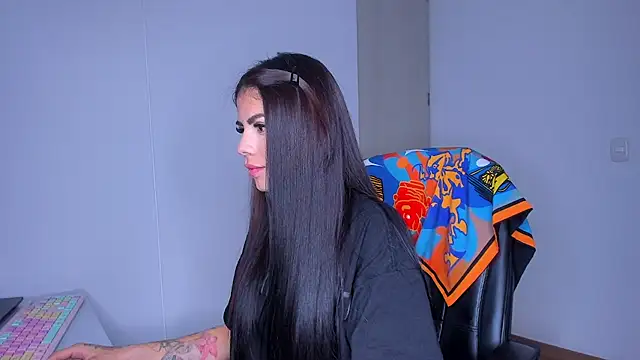 Lisegg  online show from April 14, 2026, 10:21 am