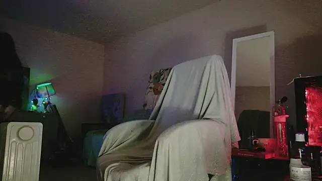 lara heaven online show from March 29, 2026, 3:34 pm