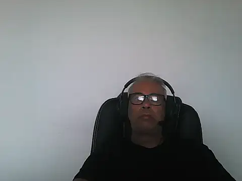 Snapshot of MorenoBrazil69 chatting on October 24, 2025, 6:15 pm MorenoBrazil69 online show from October 24, 2025, 6:15 pm