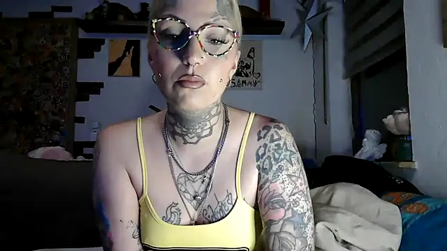 RoxxyInk online show from May 31, 2026, 10:11 pm