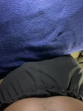 Snapshot of Curvy_conda chatting on March 19, 2025, 5:30 am Curvy conda online show from March 19, 2025, 5:30 am