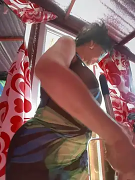 sweetieme online show from February 23, 2026, 2:42 am