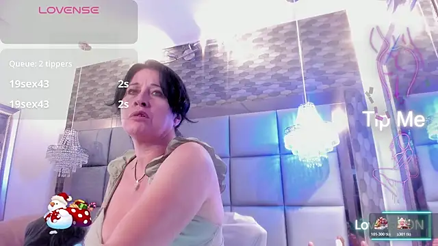 Snapshot of LADY_HELLEN chatting on November 27, 2025, 7:05 pm LADY HELLEN online show from November 27, 2025, 7:05 pm