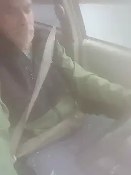 Snapshot of Biknight chatting on December 9, 2024, 3:00 pm Biknight online show from December 9, 2024, 3:00 pm