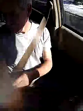 Snapshot of Biknight chatting on January 4, 2025, 5:05 pm Biknight online show from January 4, 2025, 5:05 pm