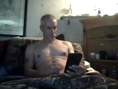 Snapshot of Biknight chatting on February 11, 2025, 12:48 pm Biknight online show from February 11, 2025, 12:48 pm