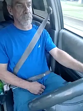 Snapshot of Biknight chatting on October 3, 2025, 11:02 pm Biknight online show from October 3, 2025, 11:02 pm