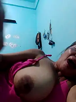 Snapshot of sexylizzy4u chatting on March 12, 2026, 12:44 pm sexylizzy4u online show from March 12, 2026, 12:44 pm