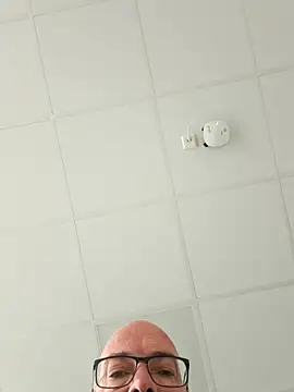 AnnakondaHF online show from March 21, 2026, 2:20 pm