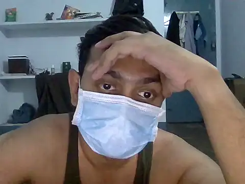 introvert7 online show from April 19, 2026, 6:32 pm