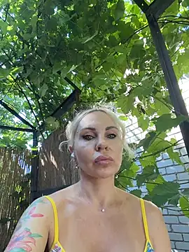 Hotnessi online show from July 13, 2026, 6:38 am