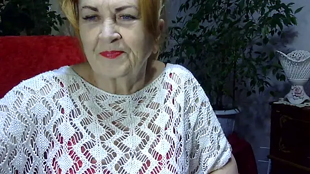 Snapshot of Emma52610 chatting on December 28, 2024, 12:24 pm Emma52610 online show from December 28, 2024, 12:24 pm