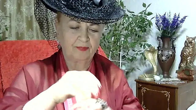 Snapshot of Emma52610 chatting on March 16, 2025, 6:01 pm Emma52610 online show from March 16, 2025, 6:01 pm