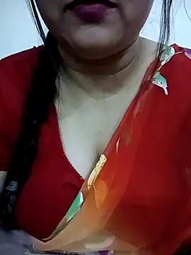 naughtymadam online show from February 27, 2026, 4:40 pm