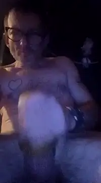 ROBERT0516 online show from February 11, 2025, 10:48 am