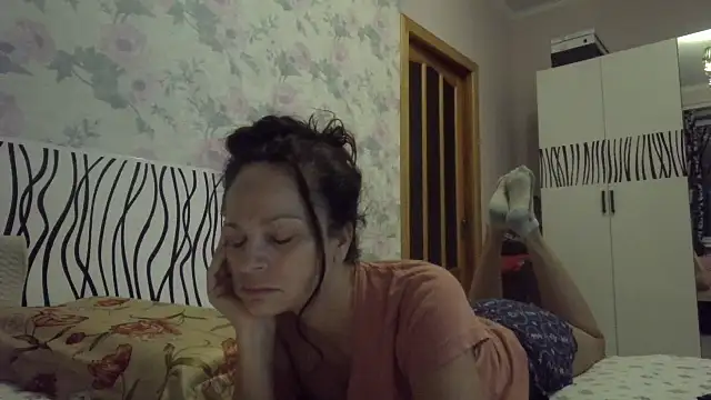 LindaStarS online show from November 27, 2025, 7:16 pm