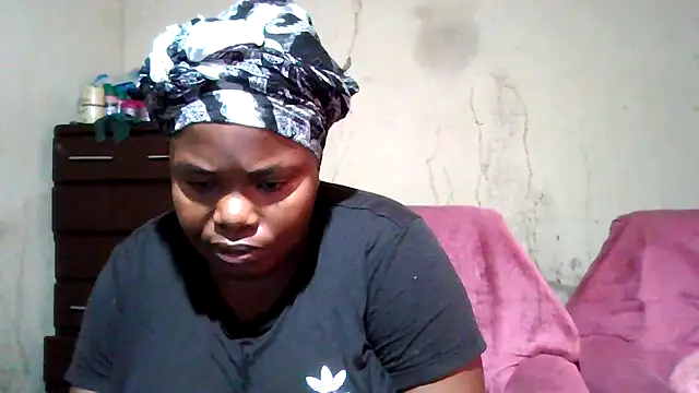 sexybigboobz online show from November 25, 2025, 4:45 am