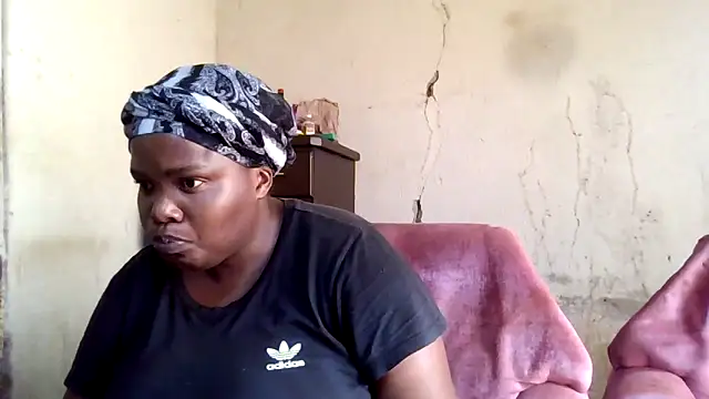 sexybigboobz online show from December 5, 2025, 5:27 am