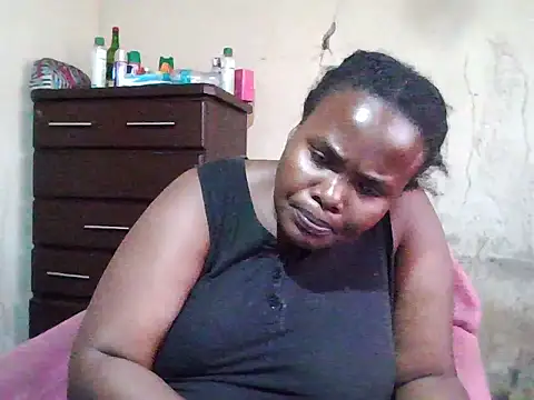 sexybigboobz online show from June 15, 2026, 1:35 pm